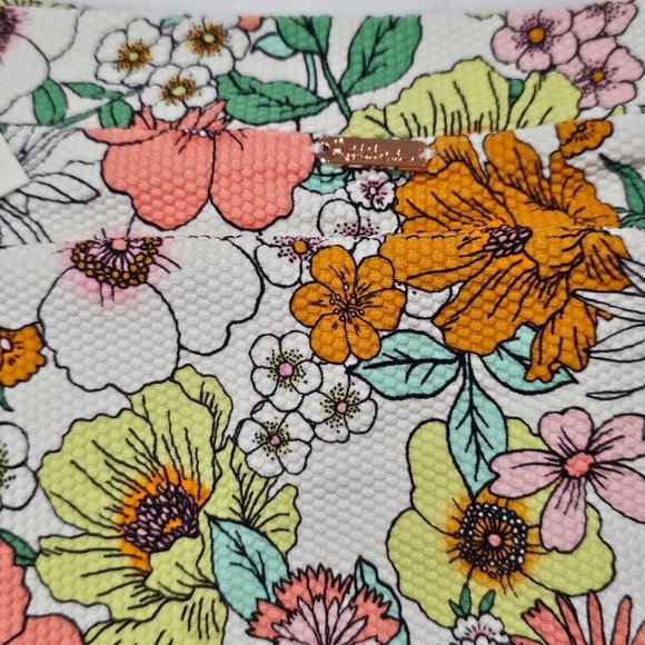 Raisins Floral-Print Textured High-Waist Bikini Bottoms Size X-Large - Picture 5 of 8